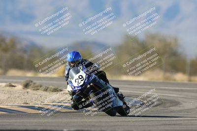 media/Dec-07-2025-CVMA (Sun) [[3e7d2de5dc]]/Race 12- Formula 40 MW and LW/